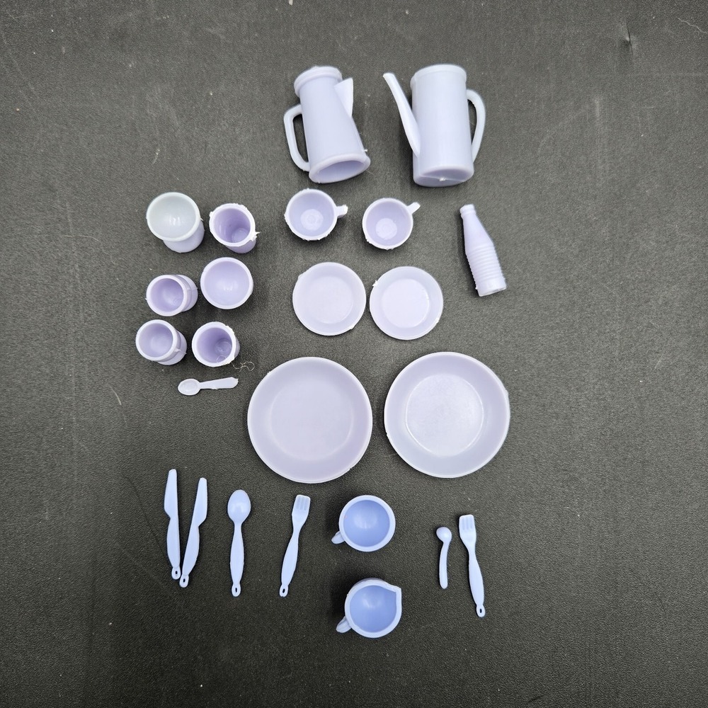 Vtg Barbie Dollhouse Replacement Plates Utencils Forks Spoons Purple‎